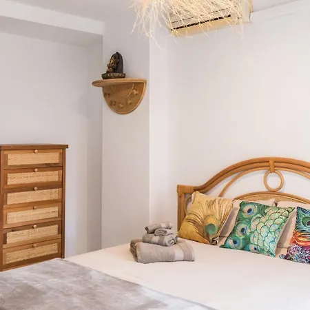 Banana Patacona Bed and Breakfast